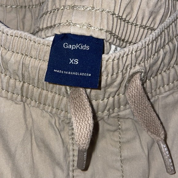 Gap Kids Shorts - Picture 2 of 2